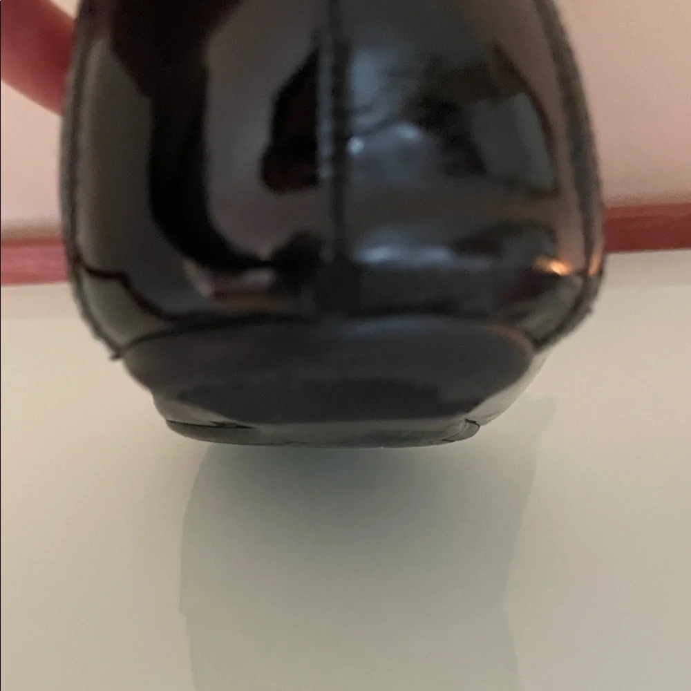 Burberry Glossy Black Women's Flats - Picture 6 of 7